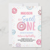 ドーナツスイートワンパステルピンクガールファースト誕生日 招待状 (正面)