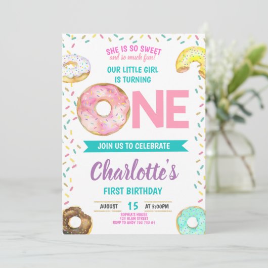 ドーナツファースト誕生日ガールスイートおもしろいカワイト 招待状 (スタンド正面)