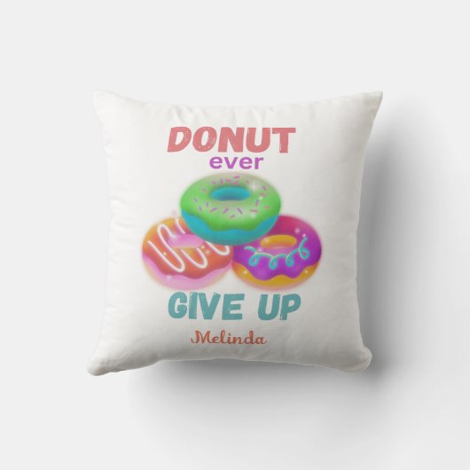 ドーナツ与え好きの名前で引用文を常に上げる クッション (裏面)