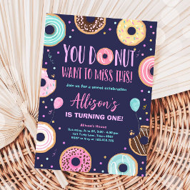 ドーナツ恋しく思このピンク甘い女の子誕生日I 招待状