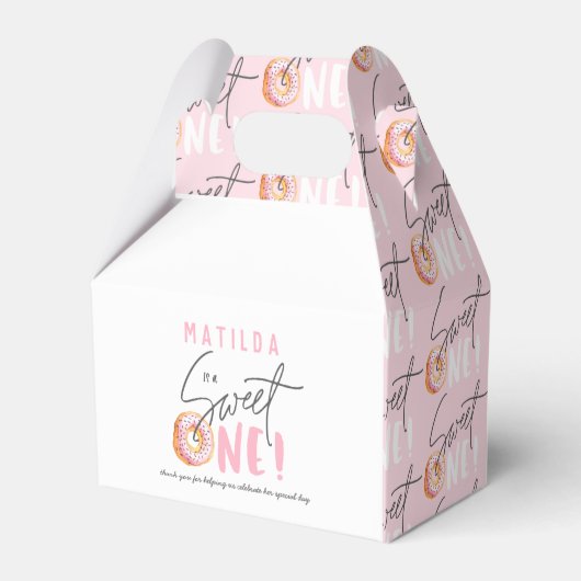ドーナツ甘いワンピンク1歳の誕生日パーティー フェイバーボックス (裏面サイド)