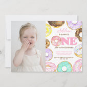 ドーナツ甘い1歳1歳の誕生日ガールカワイイパーティー 招待状 (正面)