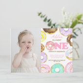 ドーナツ甘い1歳1歳の誕生日ガールカワイイパーティー 招待状 (スタンド正面)