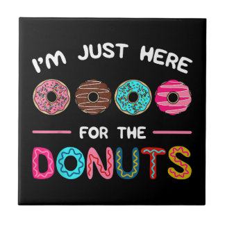 ドーナツ生地の甘さのためにここにいる タイル