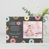 ドーナツ誕生日サンキューカードピンクガールドーナツ 招待状 (スタンド正面)