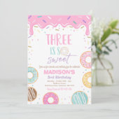 ドーナツ3歳の誕生日招待状ドーナツ3は甘い 招待状 (スタンド正面)