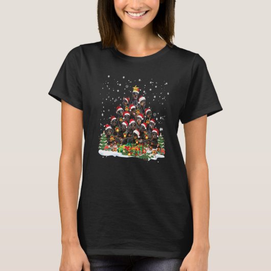 ドーバーマンクリスマスツリーサンタハット醜いセーター犬 Tシャツ (正面)