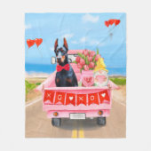 ドーバーマンドッグバレンタインズデイトラックハート フリースブランケット (正面)