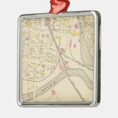 ドーバー区2-3のPt メタルオーナメント (左)