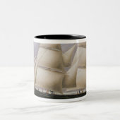 ドーバー(キャンバスの油)を離れた2マストを立てられていたスクーナー船 ツートーンマグカップ (中央)