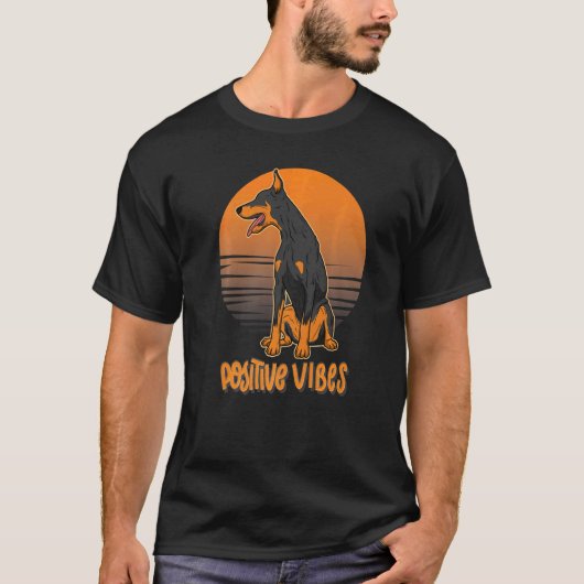 ドーベルマン犬の品種 91 Tシャツ (正面)
