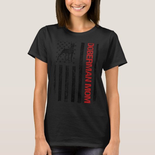ドーベルマン・ママ アメリカ国旗 面白い ドーベルマン愛好家 Tシャツ (正面)