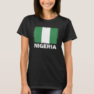 ナイジェリア国旗のサポートナイジェリア人女性男性 Tシャツ
