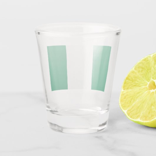 ナイジェリア国旗を掲げた愛国的なショットグラス ショットグラス (裏面)