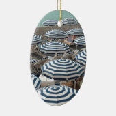 ナイスフランスブルーと白のパラソルビーチ。 セラミックオーナメント (右)