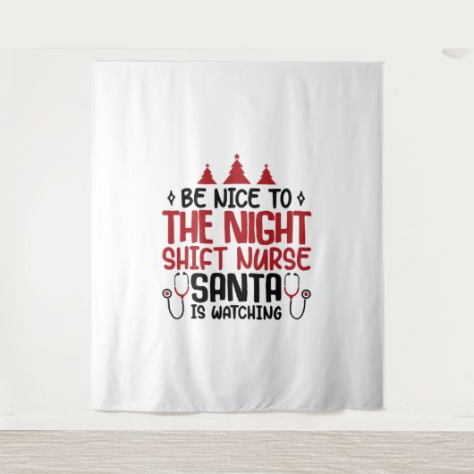 ナイトシフトナースサンタが見ている タペストリー (正面)