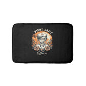 ナイトシフトナースミームハロウィンヘルスケアフローラ バスマット (正面)