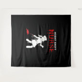 ナイトシフトナース面白いハロウィンクラシックのTシャツ タペストリー (正面(横))