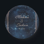 ナイトスタースカイシテリア銀河系結婚ズモノグラム ペーパープレート<br><div class="desc">ネイビーブルー&バラ金ゴールドスタースカイ天空銀河系水の色結婚のモノグラム紙プレートとトレンディーブラシスクリプトフォント!～このデザインのスイート全体を結婚見るために私の店をチェック！</div>