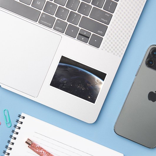 ナイトタイムファーノーザンヨーロッパ シール (ノートパソコンとiPhone)