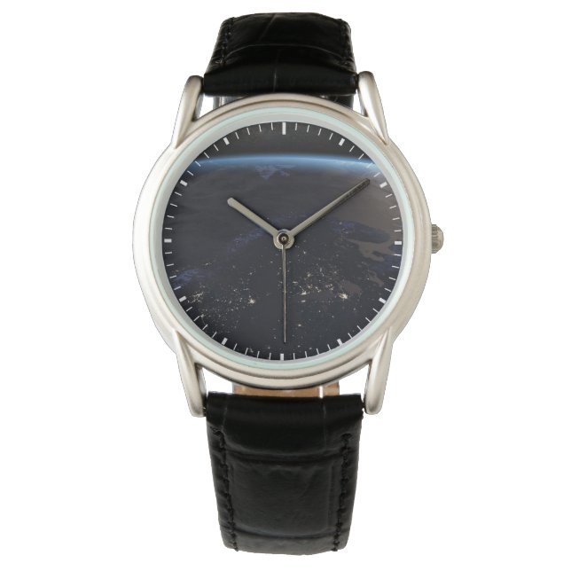 ナイトタイムファーノーザンヨーロッパ 腕時計 (正面)