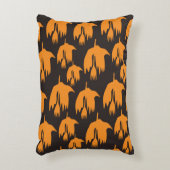 ナイトタイムブルームライド – シームレスなハロウィーンパターン アクセントクッション (正面(垂直))