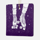 ナイトローラスケートで滑る セラミックオーナメント (左)