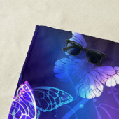 ナイト蝶の背景 ビーチタオル (インサイチュ)