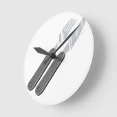 ナイフ及びフォーク ラウンド壁時計 (傾斜)
