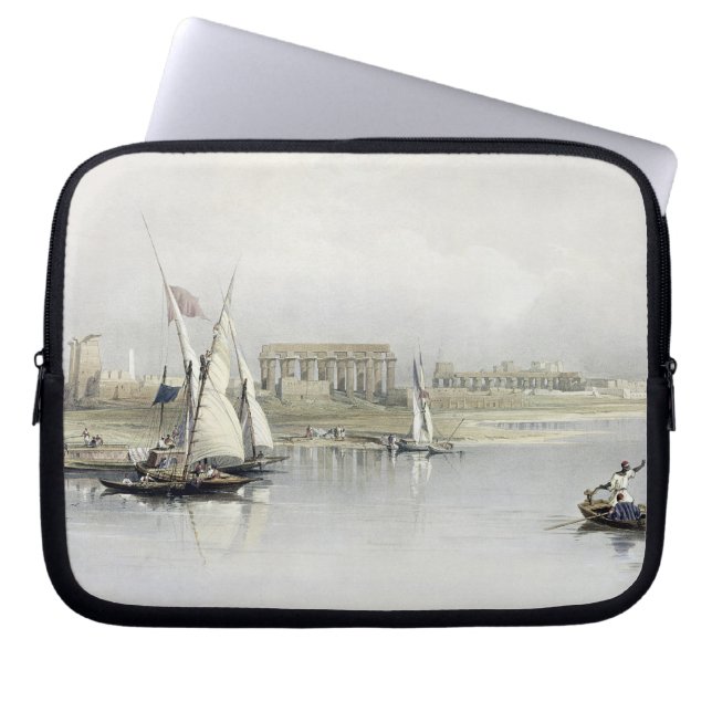 ナイルからのルクソルの台なしの一般的な見解、 ラップトップスリーブ (正面)