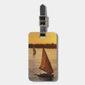 ナイル川に観光客を伴う3頭の鷹 ラゲッジタグ (正面縦)