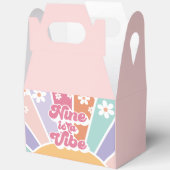 ナインはヴィベレトロサンシャインレインボーデイジー フェイバーボックス (見開き)