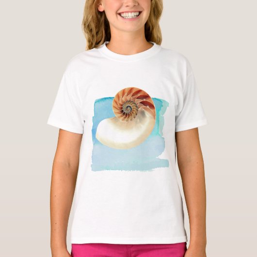 ナウチラス・シーシェルと砂 Tシャツ (正面)
