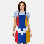 ナゴルノ・カラバフ国旗 エプロン (着用した状態)