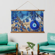 ナザールと木の飾水色