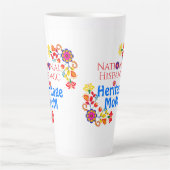 ナショナル・ヒスパニック伝統月 | 誇りを持った母 カフェラテマグ (正面)