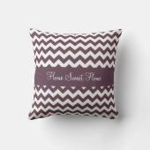 ナスの紫色シェブロン クッション (裏面)