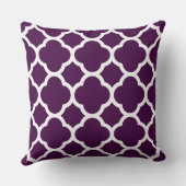 ナス紫のクローバー模様 クッション (裏面)