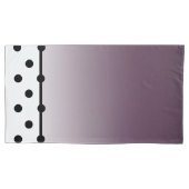 ナス紫の色が水玉模様で薄れる 枕カバー (正面左)