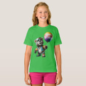 ナタシャ・Uによるスキーゴーグルをかけたくまの誕生日おめでとう Tシャツ (正面フル)