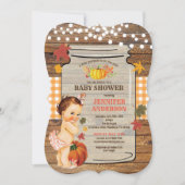 ナチュラルな木製の背景に、秋の葉っぱとパンプキンとメイソンジャーとストリングライトのデザイン、そして 招待状 (正面)