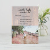 ナチュラルな田舎風の木製 ウェディング写真招待状 招待状 (スタンド正面)