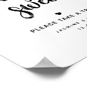 ナチュラルな筆記体 結婚式のギフトサイン「愛は甘い」 ポスター (角)