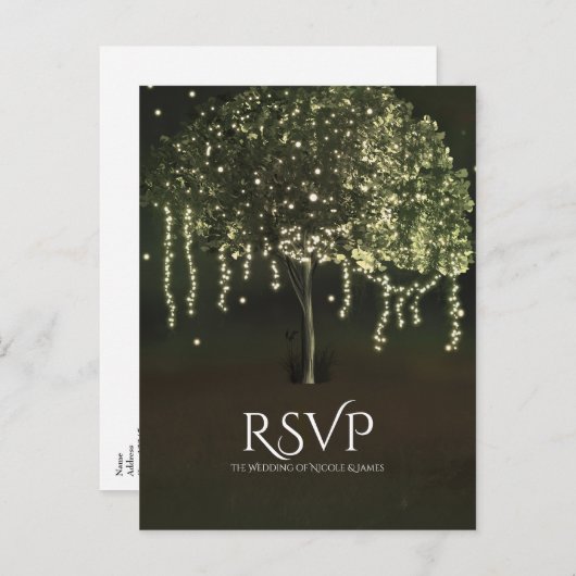 ナチュラルな苔むしたライトの木の結婚式出欠ハガキ インビテーションポストカード (正面/裏面)