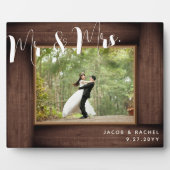 ナチュラルなMr. & Mrs. 現代の結婚式写真フレーム フォトプラーク (正面)