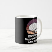 ナックルサンドウィッチはフリーボクサーボクシング手袋 コーヒーマグカップ (正面右)