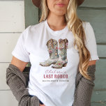 ナッシュビルラストロデオブーツバチェロレッテ Tシャツ<br><div class="desc">ナッシュビル最後のロデオブーツバチェロレッテTシャツはNash Bashに最適！愛らしいフローラブーツこのバチェロレッテの好意をアクセント。</div>