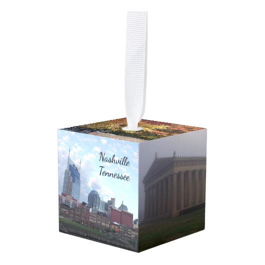 ナッシュビル、テネシー州を祝って下さい キューブオーナメント (正面アングル)