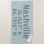 ナッシュビルTN緯度経度 ビーチタオル (正面)