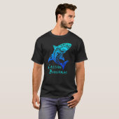 ナッソーバハマストライプシャークポリネシアンタトゥースタイル Tシャツ (正面フル)
